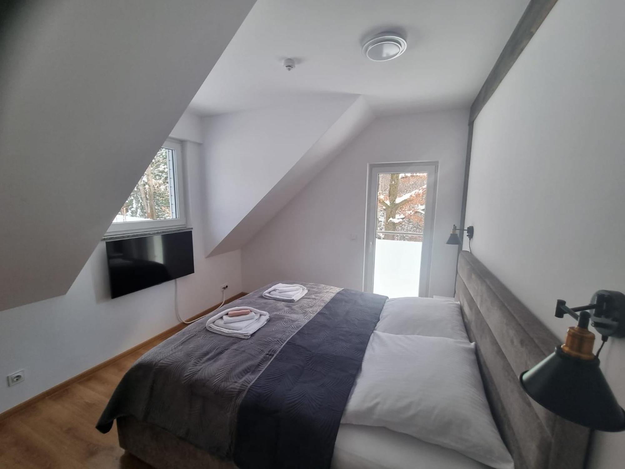Rezydencja Borowice Extérieur photo